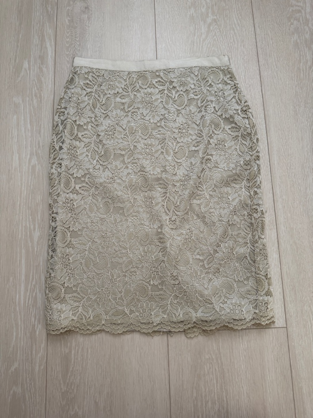 New York & Company Lace Pencil Skirt in Cream